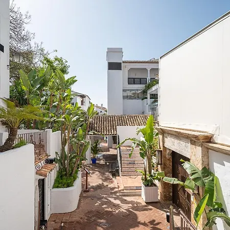 Puente Apartment